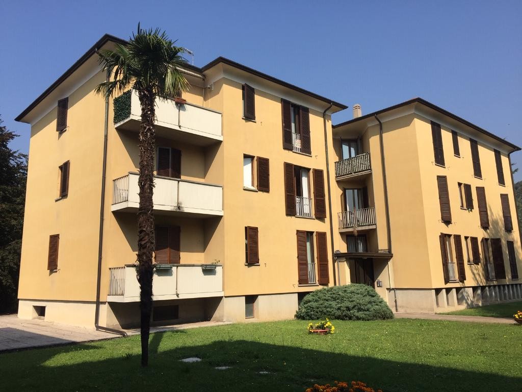 STUDIO-UFFICIO A VERCURAGO Centro