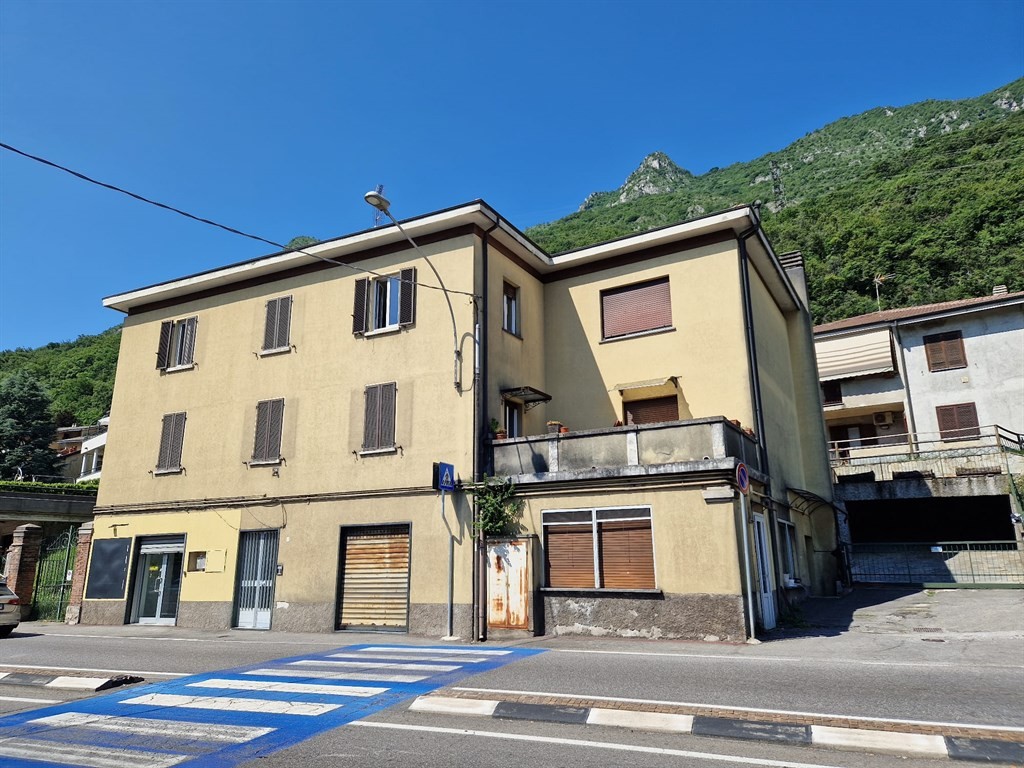 NEGOZIO - LABORATORIO DI 104 MQ IN CENTRO PESCATE